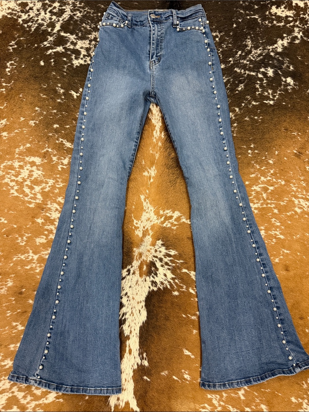 Women’s Blue Pearl-Trim Flare Jeans